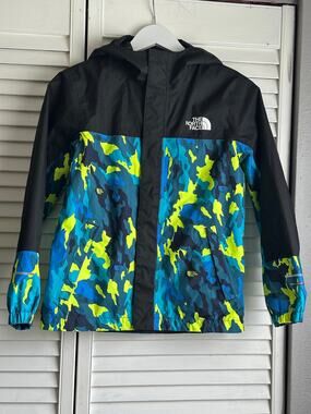 The North Face DryVent Camo Jacket Boys Size 18/20 Waterproof Rain Coat Hooded